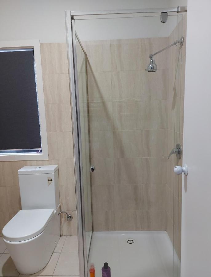 Maruve Guesthouse 12 Min From Melb Airport Мелбърн Екстериор снимка